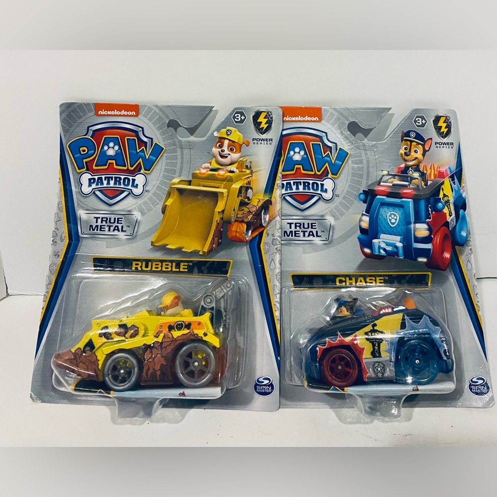 Paw Patrol True Metal Spark Power Rubble and Chase vehicles NEW